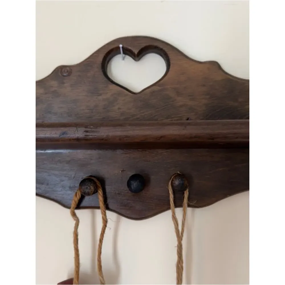 Vintage Wooden Country Hanging Heart Shelf 9” x 23” w/wooden hanging hearts